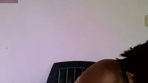 Snapshot of ari_20_ chatting on 07/08/26, 07:07 Bella online show from 07/08/26, 07:07