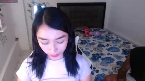 Snapshot of ari_2dcouple chatting on 07/17/26, 04:41 ari_2dcouple online show from 07/17/26, 04:41
