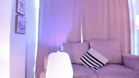 Snapshot of ari_es chatting on 05/01/26, 02:54 Ari online show from 05/01/26, 02:54