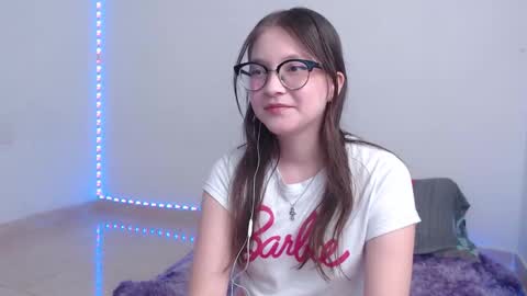 Ahri James online show from 10/21/25, 02:34