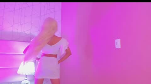 Ari  online show from 12/19/24, 02:01