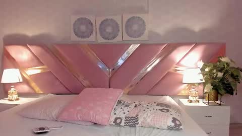 Ari  online show from 02/05/25, 01:15