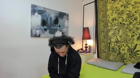 aria y orien  online show from 01/07/26, 11:01