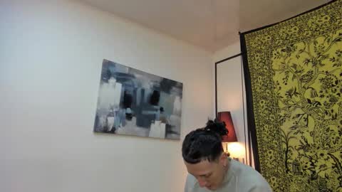 aria y orien  online show from 01/09/26, 11:02