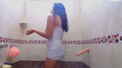 aria_arthur online show from 09/12/25, 09:37