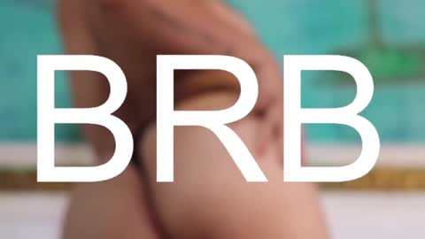 Snapshot of aria_bronw chatting on 10/17/25, 02:08 AriaBronw online show from 10/17/25, 02:08