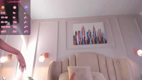 Aria  online show from 12/24/24, 06:11