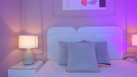 Aria  online show from 10/09/25, 02:31