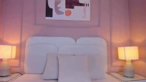 Aria  online show from 12/21/25, 01:02