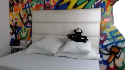 Snapshot of aria_martiin chatting on 12/06/24, 11:54 aria online show from 12/06/24, 11:54