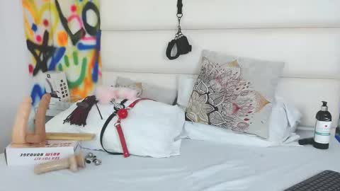 Snapshot of aria_martiin chatting on 02/28/25, 03:15 aria online show from 02/28/25, 03:15