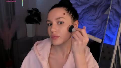 aria_mila online show from 03/18/26, 02:47