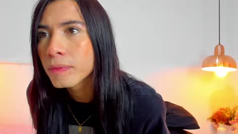 Snapshot of aria_millers1 chatting on 04/06/26, 12:17 aria_millers1 online show from 04/06/26, 12:17