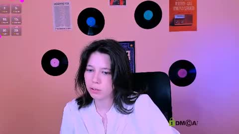 aria_wild_ online show from 06/28/26, 07:42