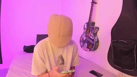 Aria and Orien online show from 03/26/26, 05:51