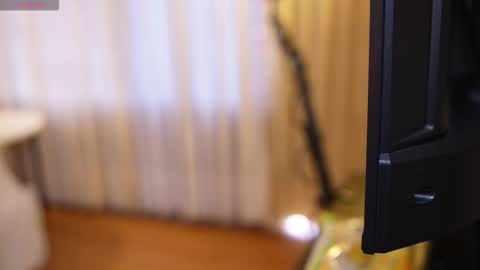 Ariaa online show from 10/09/25, 06:28