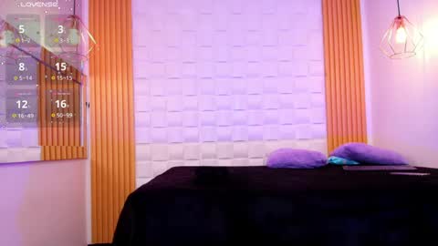 AriaBelle1 online show from 04/15/26, 11:28