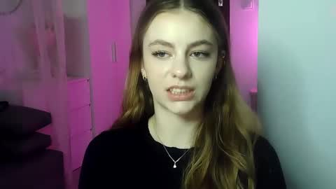 Snapshot of ariacreazy chatting on 12/13/24, 03:21 AriaCreazy online show from 12/13/24, 03:21