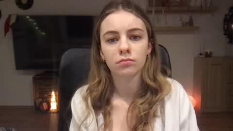 Snapshot of ariacreazy chatting on 12/28/24, 09:30 AriaCreazy online show from 12/28/24, 09:30