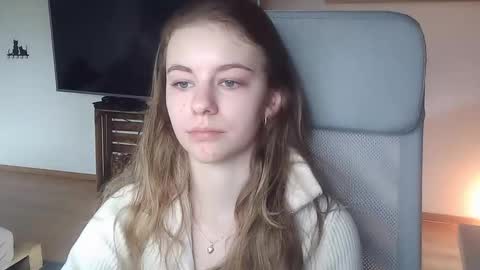 Snapshot of ariacreazy chatting on 10/27/25, 09:24 AriaCreazy online show from 10/27/25, 09:24