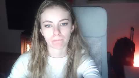 AriaCreazy online show from 12/21/25, 09:22