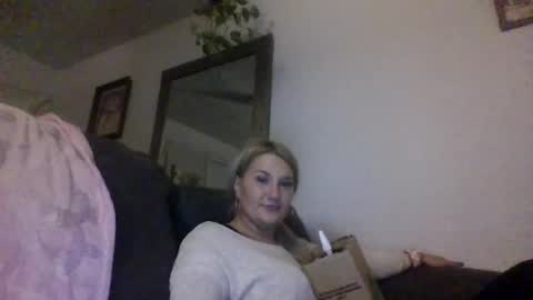 Snapshot of ariadams chatting on 02/26/25, 02:26 ari adams online show from 02/26/25, 02:26