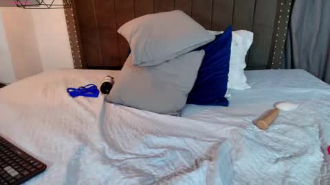 ariadelune7 online show from 04/13/26, 09:53