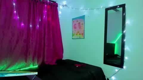 ariadna_4 online show from 03/10/25, 08:04