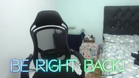 ...Ariana... online show from 02/10/26, 06:01