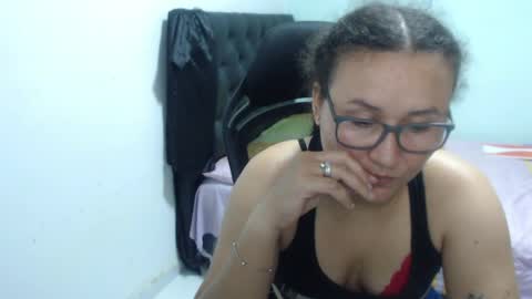 Snapshot of ariadna_6 chatting on 05/14/26, 06:37 ...Ariana... online show from 05/14/26, 06:37