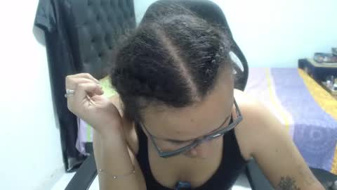 Snapshot of ariadna_6 chatting on 05/26/26, 06:37 ...Ariana... online show from 05/26/26, 06:37