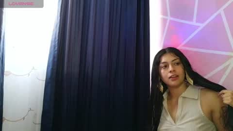Snapshot of ariadna_and_antonella chatting on 06/10/26, 01:32 dafna lorens online show from 06/10/26, 01:32