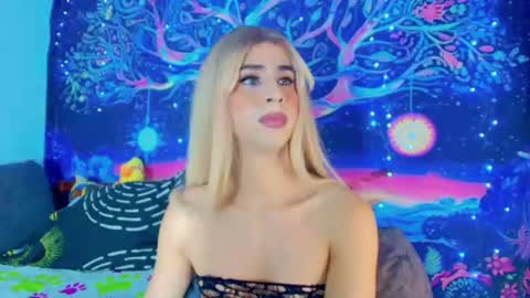 Snapshot of ariadna_dudamel chatting on 07/15/26, 03:56 ariadna_dudamel online show from 07/15/26, 03:56