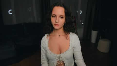 Snapshot of ariadna_s chatting on 05/10/26, 09:53 Ariadna online show from 05/10/26, 09:53