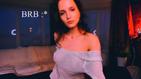 Snapshot of ariadna_s chatting on 05/18/26, 04:07 Ariadna online show from 05/18/26, 04:07