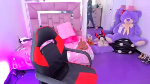 ariadnacappelletty online show from 07/13/26, 04:54