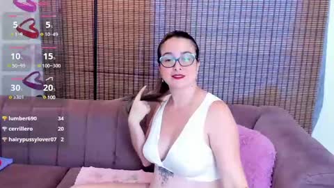 Ariana Cruz online show from 02/19/25, 03:16