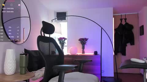 DaniAri - dimension X at night NY time online show from 02/25/26, 01:54