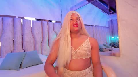 ariana_grande233 online show from 03/14/26, 11:59