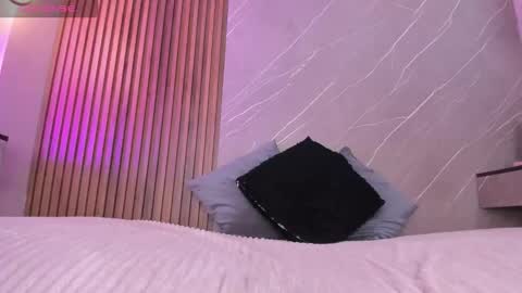 Ariana online show from 11/24/25, 12:16