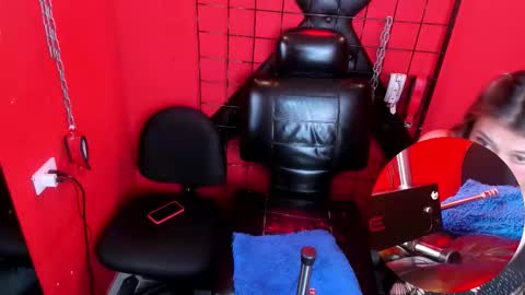 Adriana online show from 12/13/25, 07:53