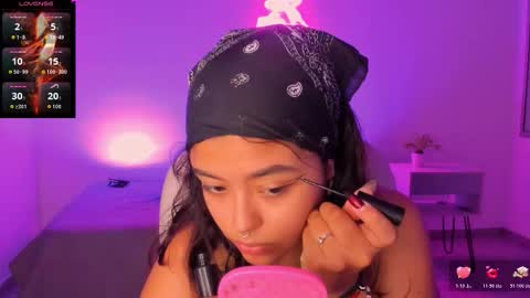 Snapshot of ariana_pierce chatting on 11/14/25, 12:48 Ariana online show from 11/14/25, 12:48