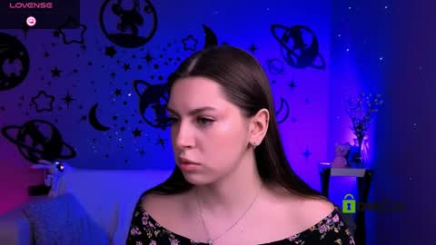 ariana_ross7 online show from 04/06/26, 07:26