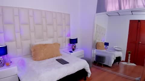  ariana  online show from 02/05/25, 09:18