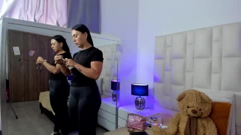  ariana  online show from 04/13/26, 04:12