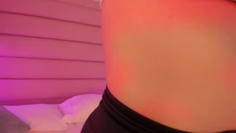 Ari online show from 11/29/25, 03:31