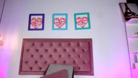 Snapshot of ariana_zc_ chatting on 01/10/25, 10:57 Susan online show from 01/10/25, 10:57