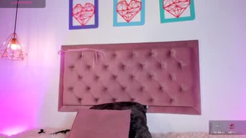 Snapshot of ariana_zc_ chatting on 01/27/25, 11:33 Susan online show from 01/27/25, 11:33