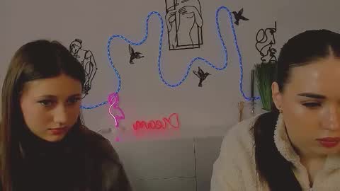 Snapshot of arianaa_cat chatting on 02/08/26, 10:18 arianaa_cat online show from 02/08/26, 10:18