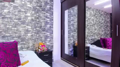 Ariana online show from 03/04/25, 12:12